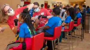 Dentistry Students and Faculty Provide Screenings to Elementary Students