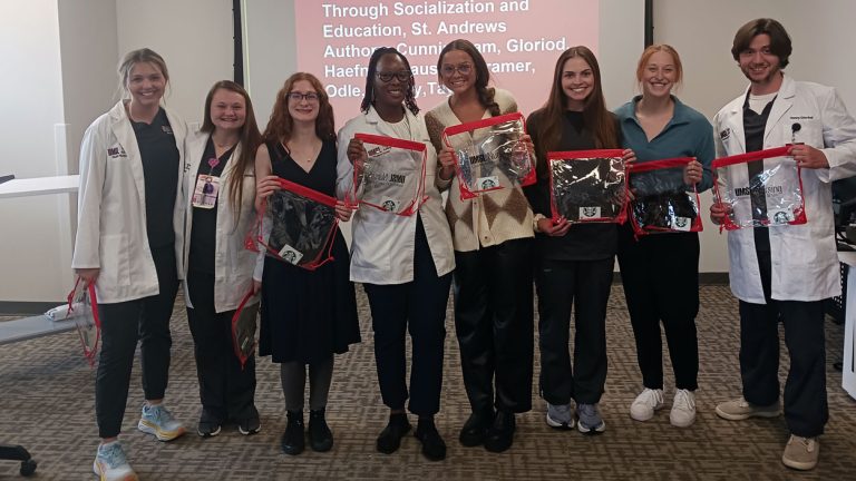 College of Nursing’s Spring Research Day highlights students’ efforts to engage with the community