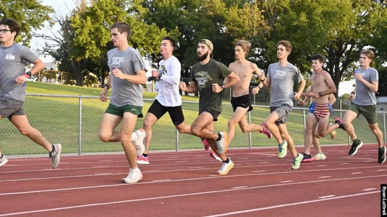 Missouri S&T Cross Country at Great Lakes Valley Conference