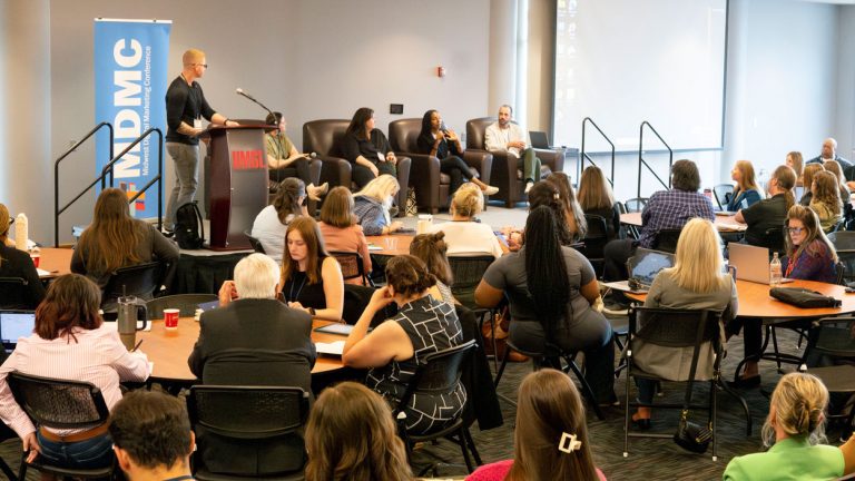 With tweaked format, Midwest Digital Marketing Conference informs, entertains growing crowds