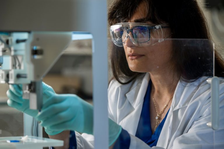Dr. Fateme Fayyazbakhsh studies 3D printed hydrogel dressing